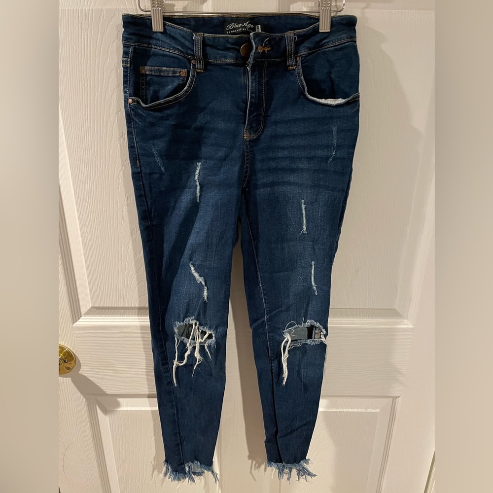 Blue Age denim skinny jeans with fraying at ankle, EUC